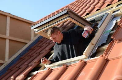 Pose de fenêtres de toit Velux à Bonzée